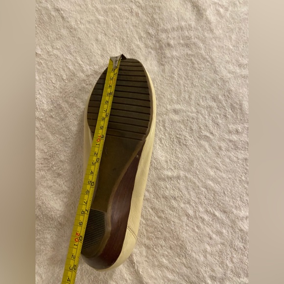 Beautiful leather women’s shoes. perfect to go from day to night! - Picture 7 of 7